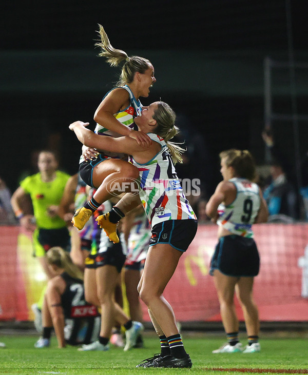 AFLW 2024 Round 07 - Port Adelaide v Collingwood - A-55221231