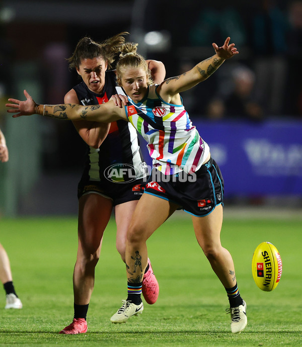 AFLW 2024 Round 07 - Port Adelaide v Collingwood - A-55221671