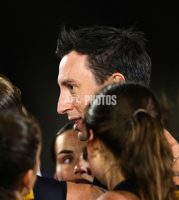 AFLW 2024 Round 07 - Port Adelaide v Collingwood - A-55223473