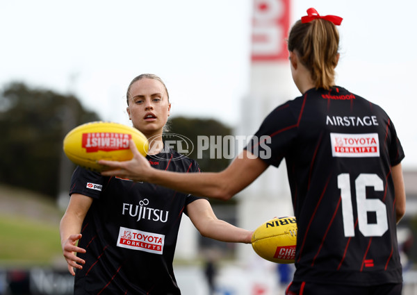 AFLW 2024 Round 07 - Western Bulldogs v Essendon - A-55223517