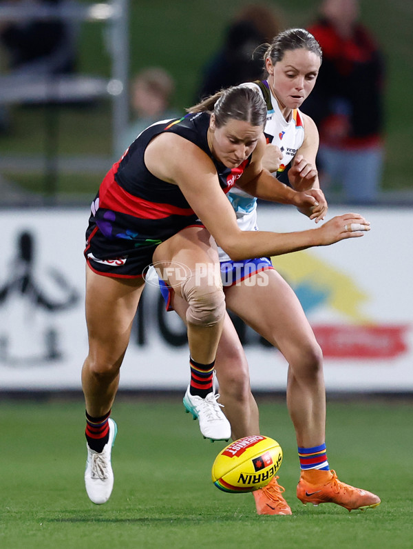 AFLW 2024 Round 07 - Western Bulldogs v Essendon - A-55226841