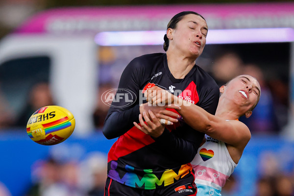 AFLW 2024 Round 07 - Western Bulldogs v Essendon - A-55226894