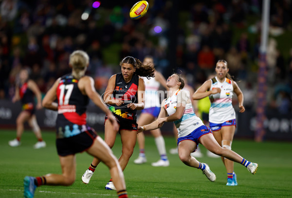 AFLW 2024 Round 07 - Western Bulldogs v Essendon - A-55229236