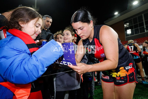 AFLW 2024 Round 07 - Western Bulldogs v Essendon - A-55229315