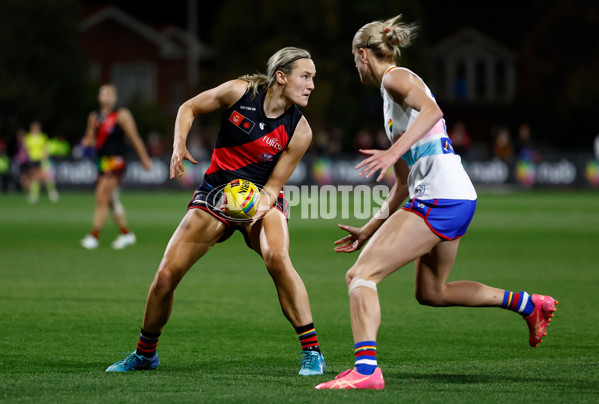 AFLW 2024 Round 07 - Western Bulldogs v Essendon - A-55230549