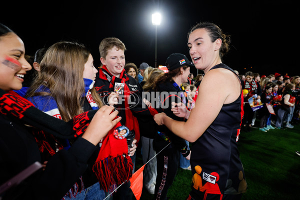 AFLW 2024 Round 07 - Western Bulldogs v Essendon - A-55230578