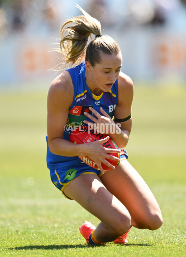 AFLW 2024 Round 07 - Hawthorn v West Coast - A-55235631