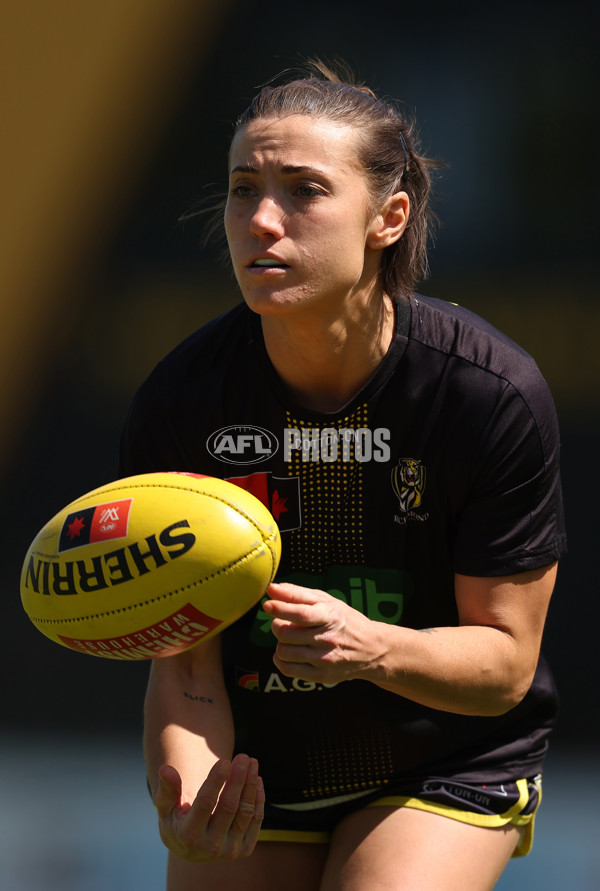 AFLW 2024 Round 07 - Richmond v Geelong - A-55235655