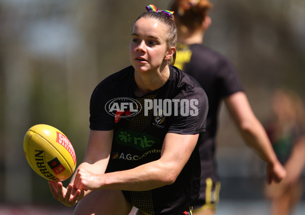 AFLW 2024 Round 07 - Richmond v Geelong - A-55236545