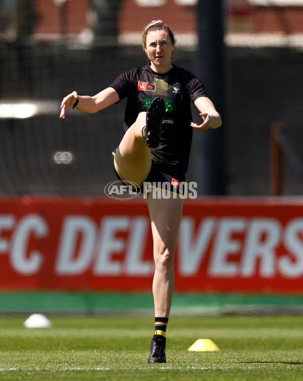 AFLW 2024 Round 07 - Richmond v Geelong - A-55238327