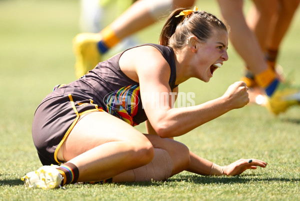 AFLW 2024 Round 07 - Hawthorn v West Coast - A-55238350