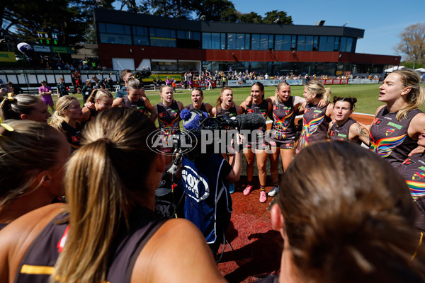 AFLW 2024 Round 07 - Hawthorn v West Coast - A-55239613