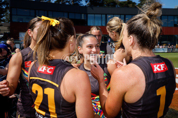 AFLW 2024 Round 07 - Hawthorn v West Coast - A-55239620