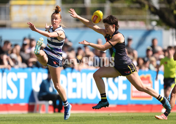 AFLW 2024 Round 07 - Richmond v Geelong - A-55241166