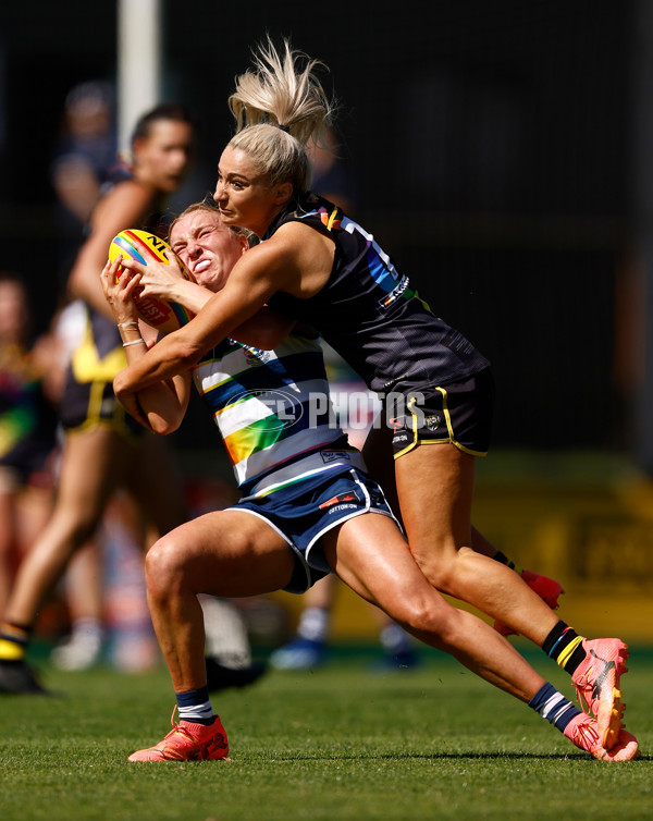 AFLW 2024 Round 07 - Richmond v Geelong - A-55241239