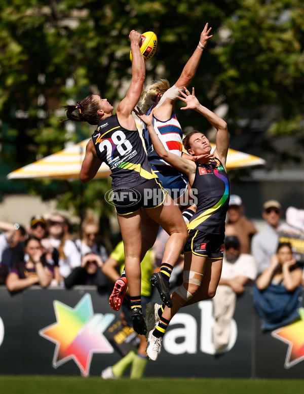 AFLW 2024 Round 07 - Richmond v Geelong - A-55242378