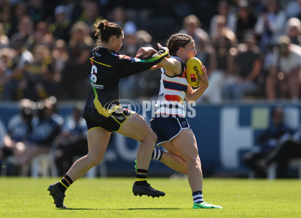 AFLW 2024 Round 07 - Richmond v Geelong - A-55242404