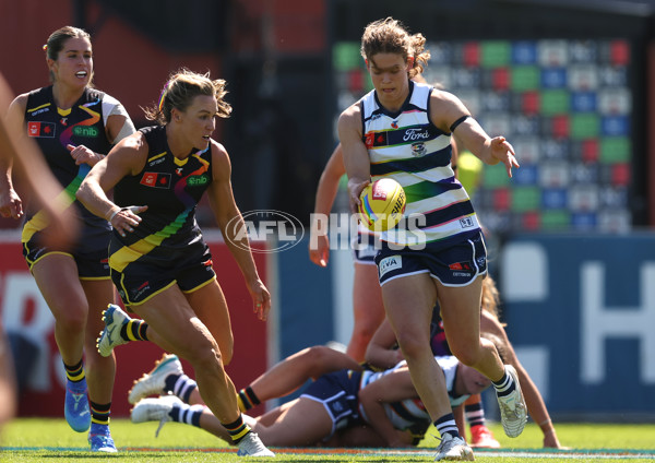AFLW 2024 Round 07 - Richmond v Geelong - A-55242417