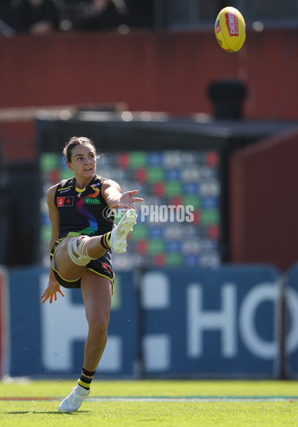 AFLW 2024 Round 07 - Richmond v Geelong - A-55243814