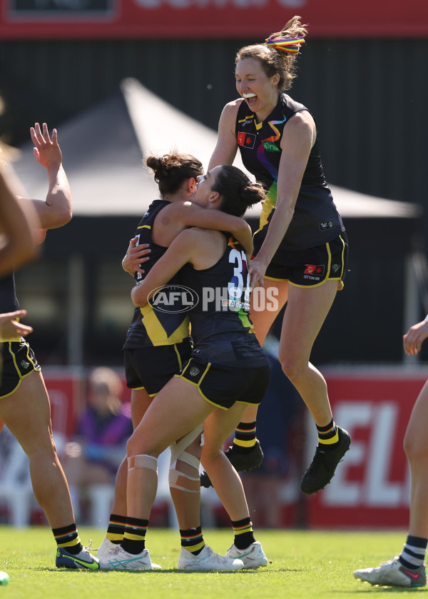 AFLW 2024 Round 07 - Richmond v Geelong - A-55243816