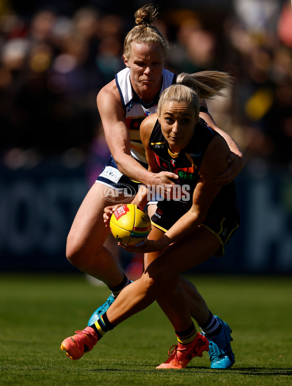 AFLW 2024 Round 07 - Richmond v Geelong - A-55243825