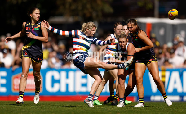 AFLW 2024 Round 07 - Richmond v Geelong - A-55245184