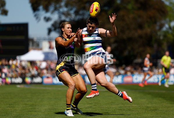 AFLW 2024 Round 07 - Richmond v Geelong - A-55245194