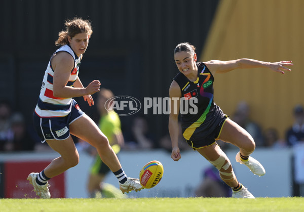 AFLW 2024 Round 07 - Richmond v Geelong - A-55245216