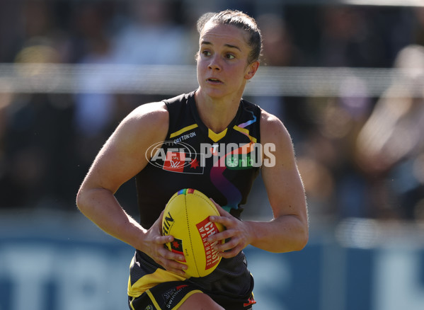 AFLW 2024 Round 07 - Richmond v Geelong - A-55246248
