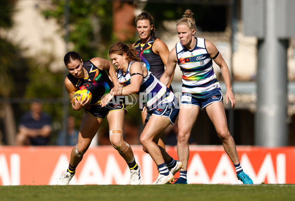 AFLW 2024 Round 07 - Richmond v Geelong - A-55248429
