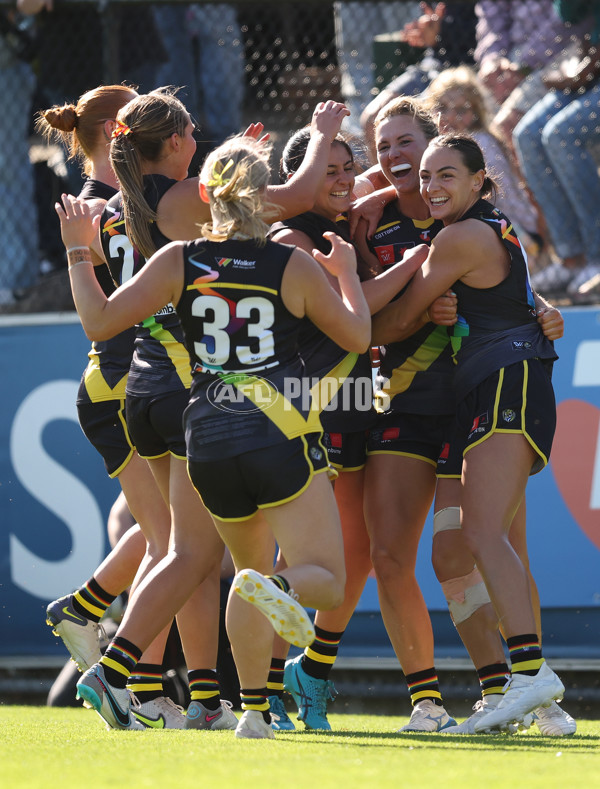 AFLW 2024 Round 07 - Richmond v Geelong - A-55248448