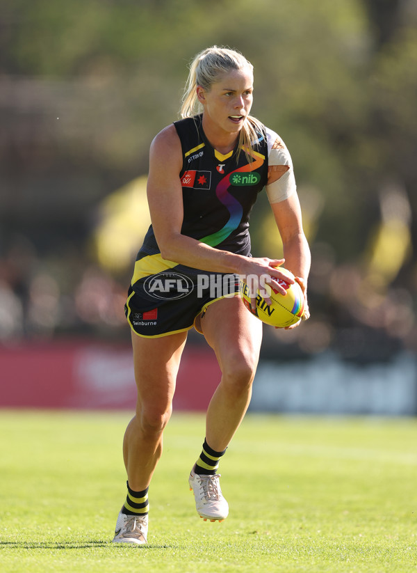 AFLW 2024 Round 07 - Richmond v Geelong - A-55248453