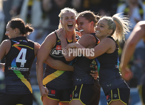 AFLW 2024 Round 07 - Richmond v Geelong - A-55248481