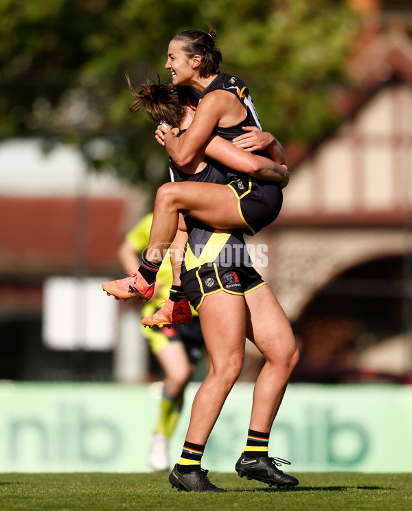 AFLW 2024 Round 07 - Richmond v Geelong - A-55248513