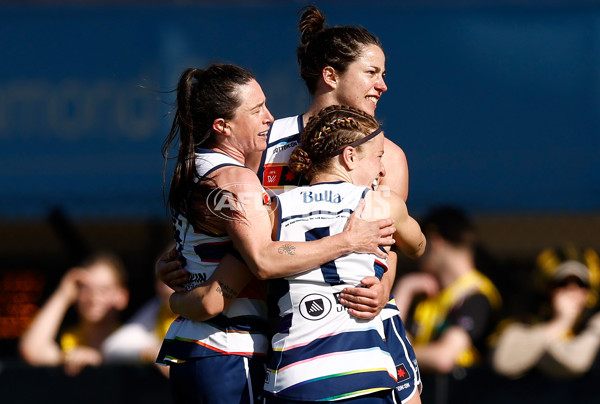 AFLW 2024 Round 07 - Richmond v Geelong - A-55248640