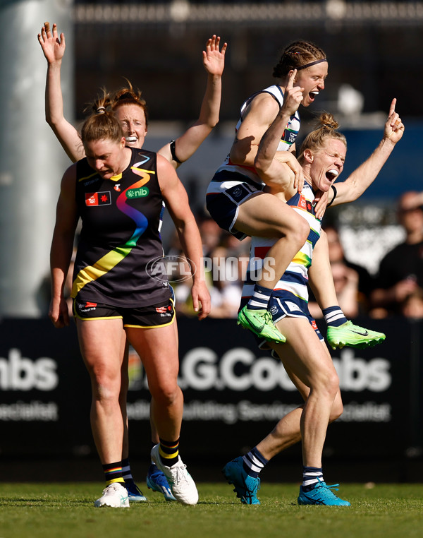 AFLW 2024 Round 07 - Richmond v Geelong - A-55248667