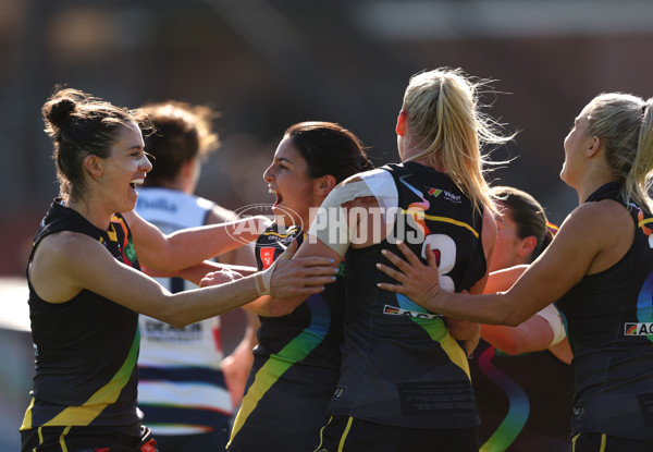 AFLW 2024 Round 07 - Richmond v Geelong - A-55248690