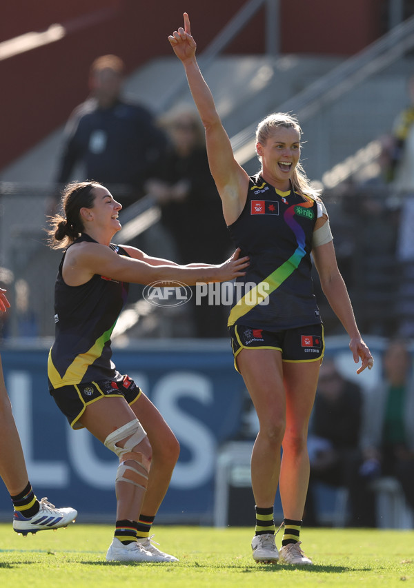 AFLW 2024 Round 07 - Richmond v Geelong - A-55248702