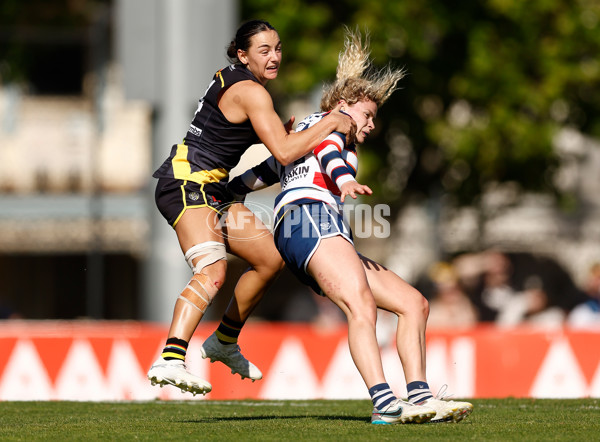AFLW 2024 Round 07 - Richmond v Geelong - A-55250890