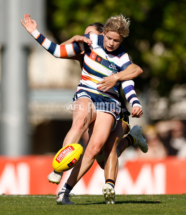 AFLW 2024 Round 07 - Richmond v Geelong - A-55250893
