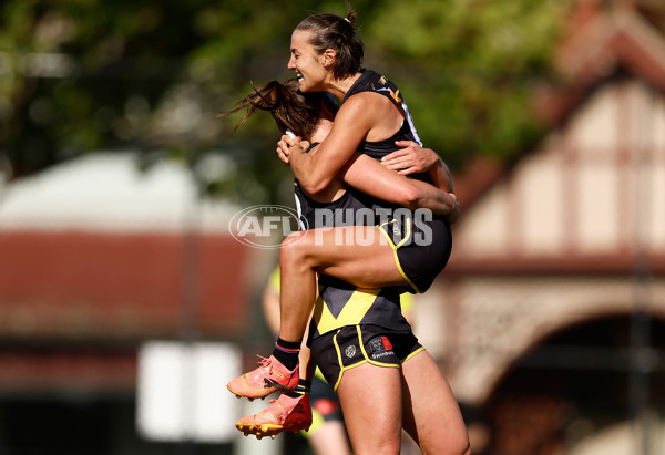 AFLW 2024 Round 07 - Richmond v Geelong - A-55251344