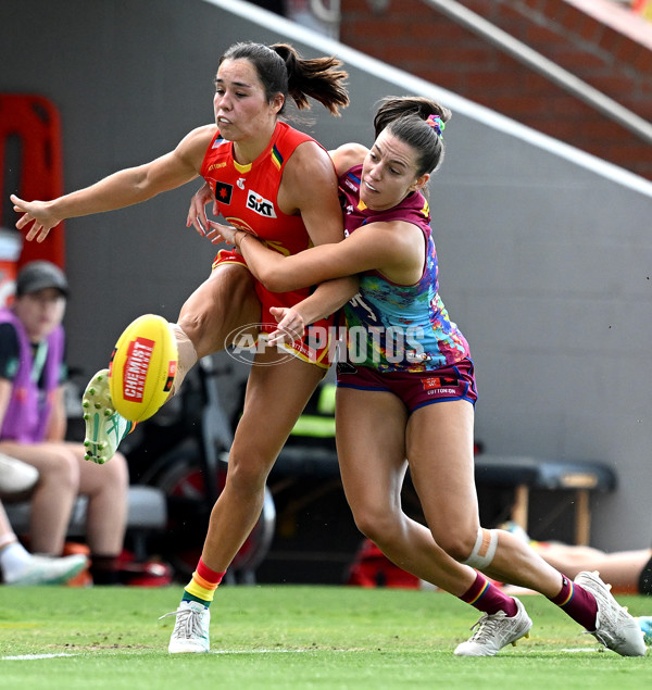 AFLW 2024 Round 07 - Brisbane v Gold Coast - A-55253408