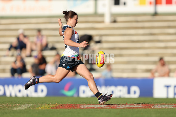 AFLW 2024 Round 07 - Fremantle v Carlton - A-55255769