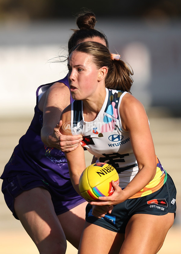 AFLW 2024 Round 07 - Fremantle v Carlton - A-55255781