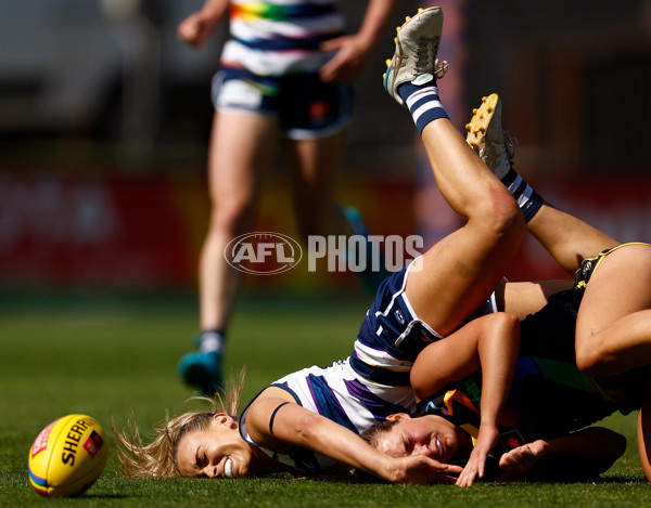 AFLW 2024 Round 07 - Richmond v Geelong - A-55258616