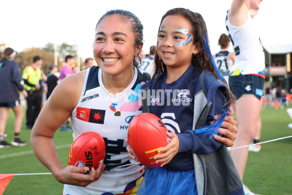 AFLW 2024 Round 07 - Fremantle v Carlton - A-55258642