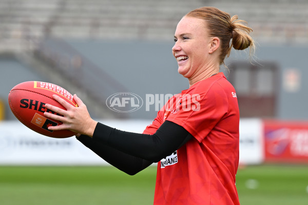 AFLW 2024 Round 07 - North Melbourne v Sydney - A-55258661