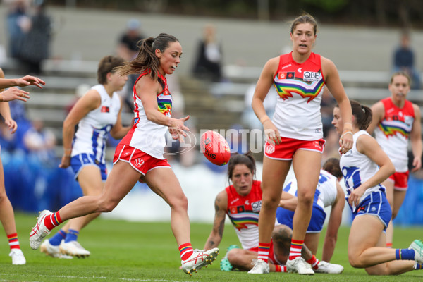 AFLW 2024 Round 07 - North Melbourne v Sydney - A-55262121