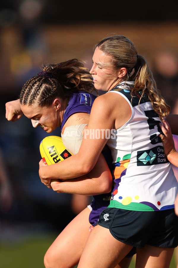 AFLW 2024 Round 07 - Fremantle v Carlton - A-55262127