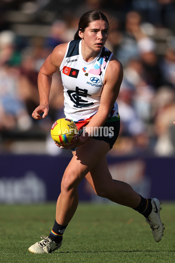 AFLW 2024 Round 07 - Fremantle v Carlton - A-55262148